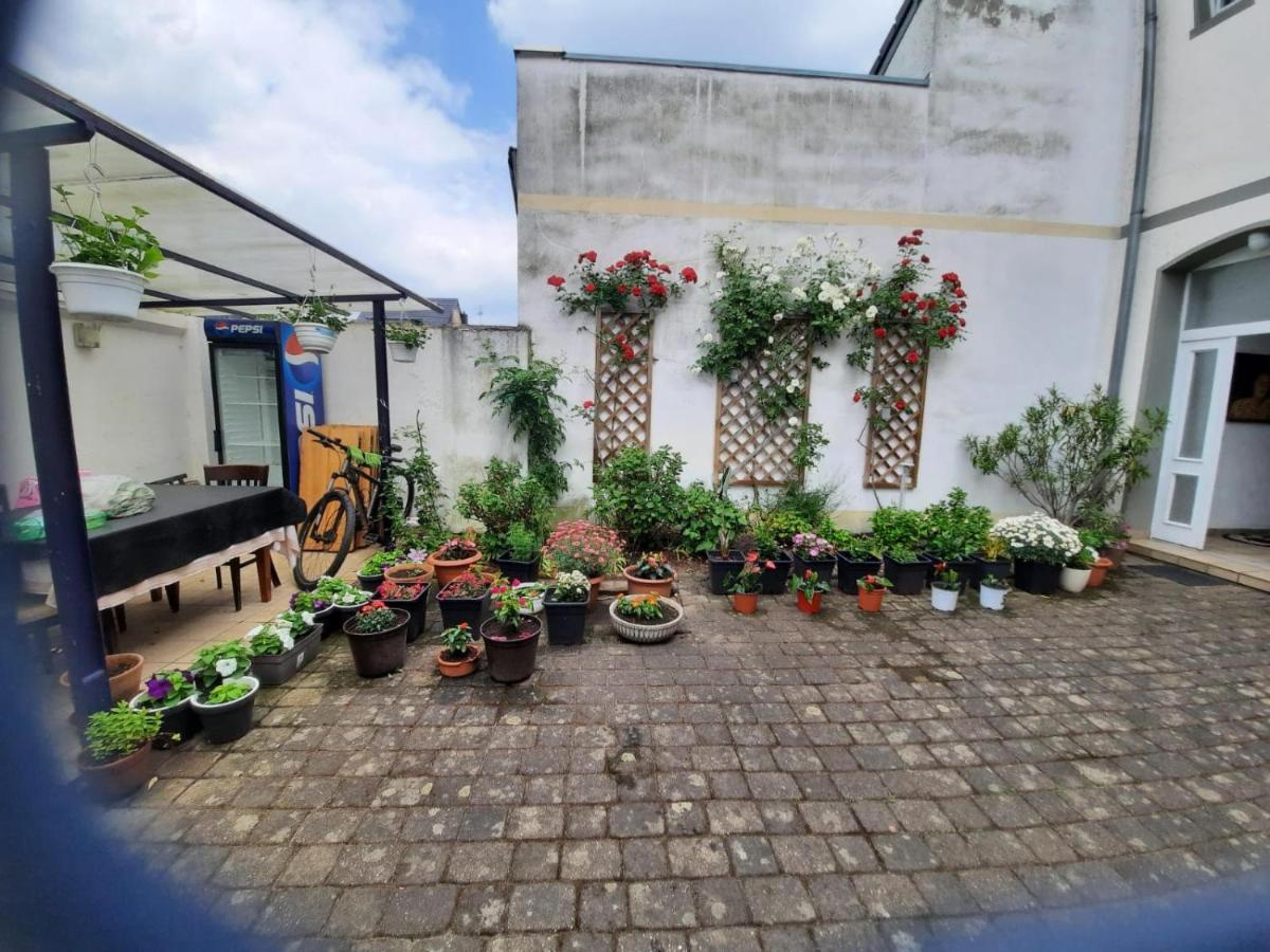 Wohnen Beim Uswatta Liyanage Apartment Troisdorf Ngoại thất bức ảnh
